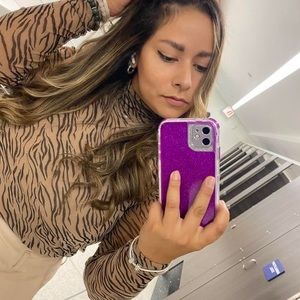 Meet your Posher, Liz